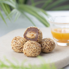 Tahini & Sesame Date Truffles